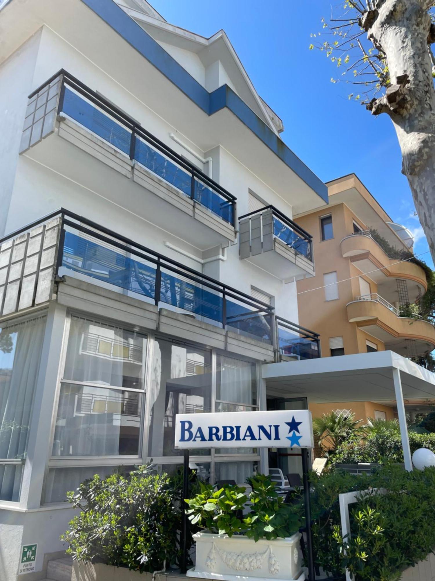 Hotel Barbiani Риччоне Экстерьер фото